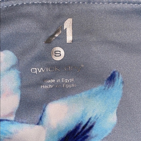 Floral Alive Quick Dry Capri Workout Leggings - Picture 7 of 7